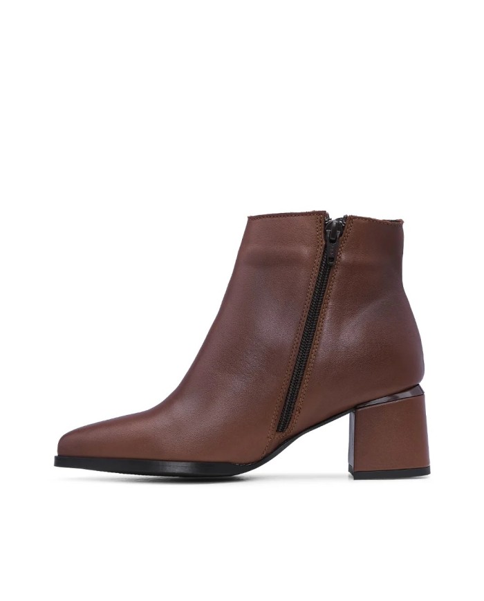 Bota Salto Médio Pele