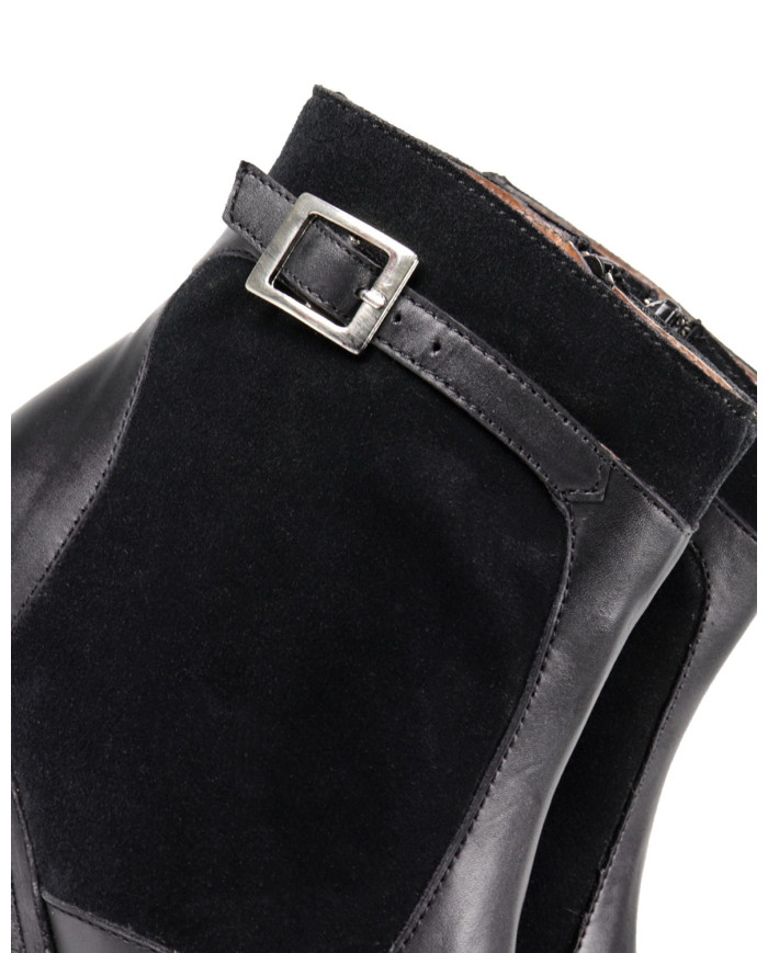 Medium Ginova Heel Boot in Skin