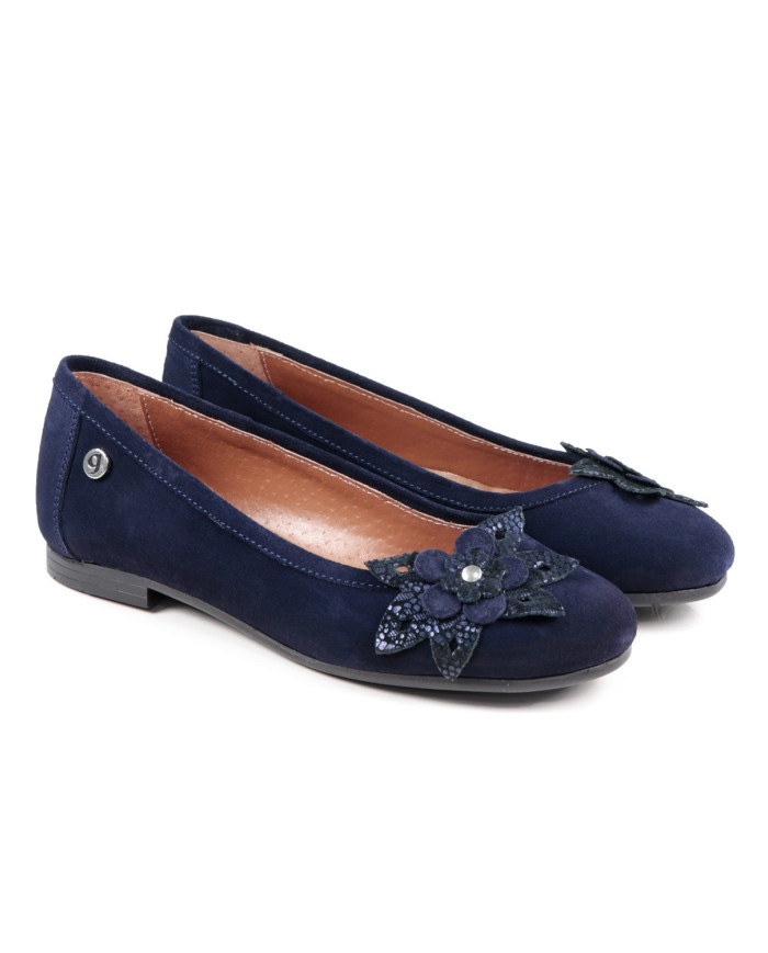 Sabrinas Ginova Mujeres con Flores