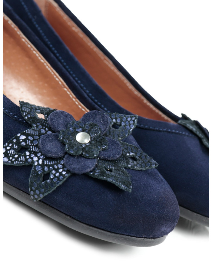 Sabrinas Ginova Mujeres con Flores