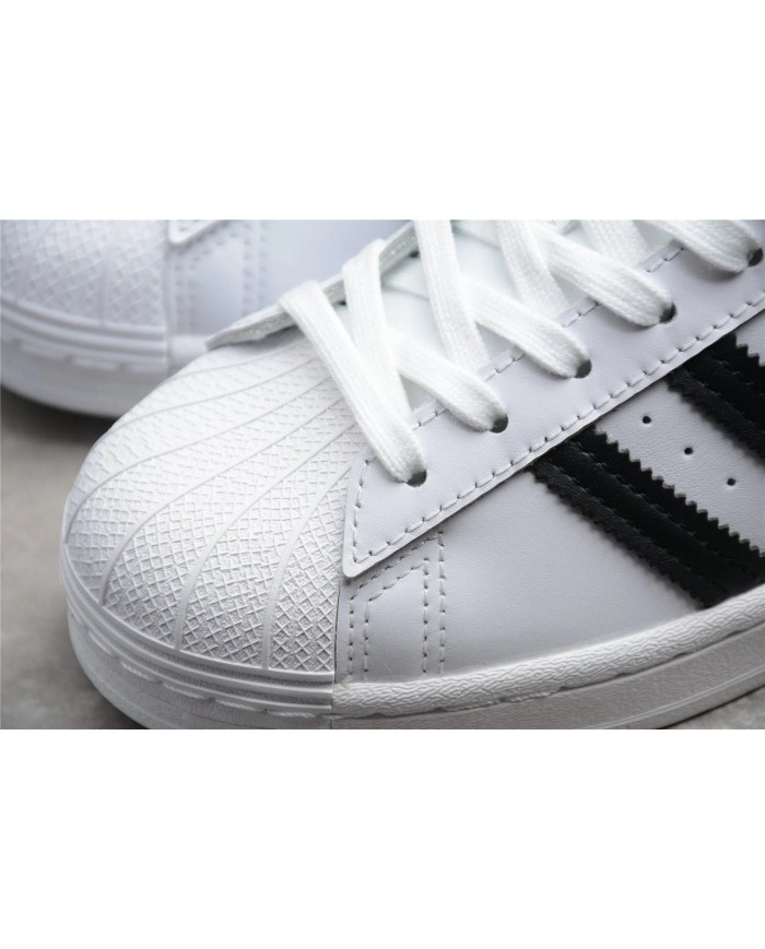Adidas Superstar