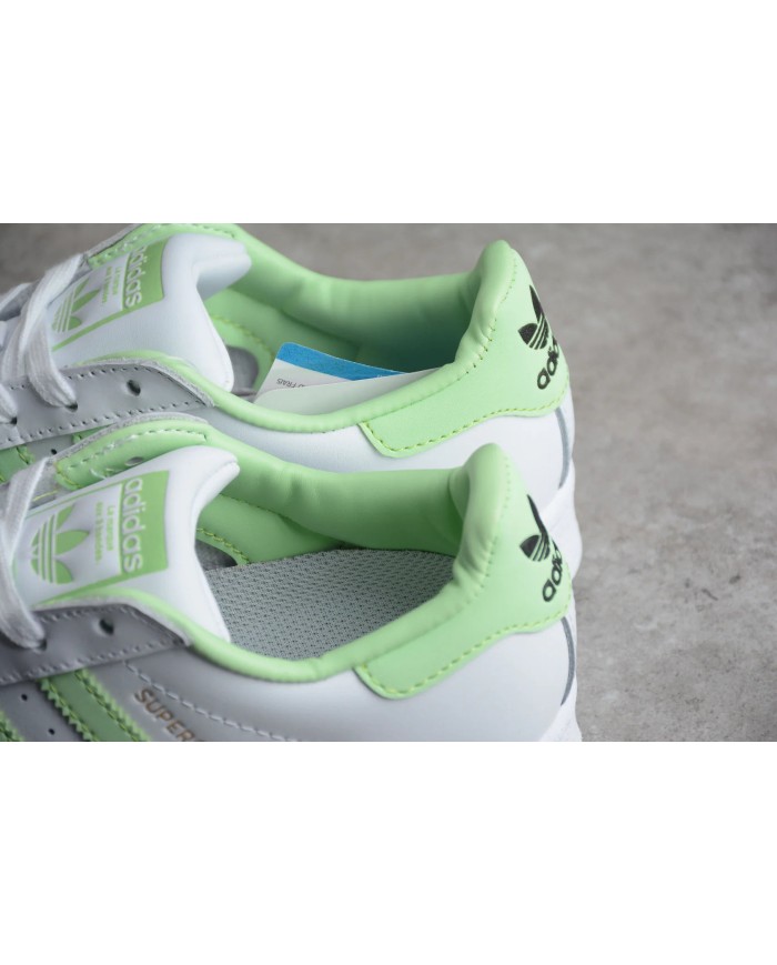 Adidas Superstar