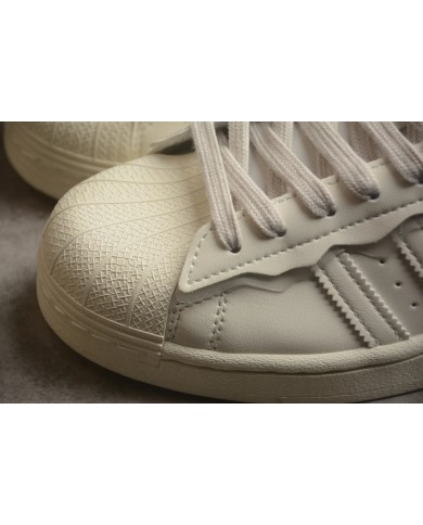 Adidas Superstar