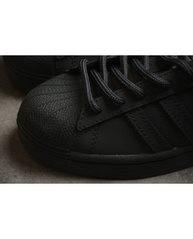 Adidas Superstar