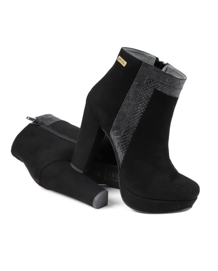 Ankle Boots Black Upper Ginova Compensated