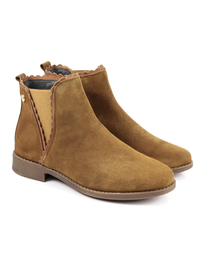 Camel Boots of Lady Rasas Ginova with Elastic