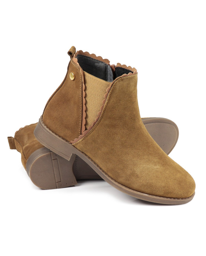 Camel Boots of Lady Rasas Ginova with Elastic