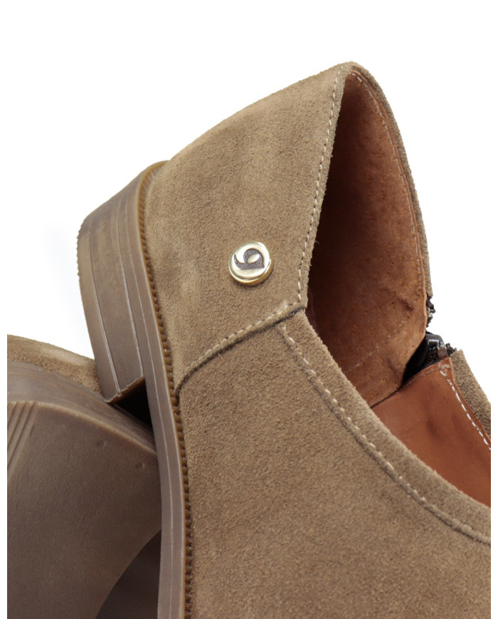Sapato Taupe Raso Ginova com Fecho