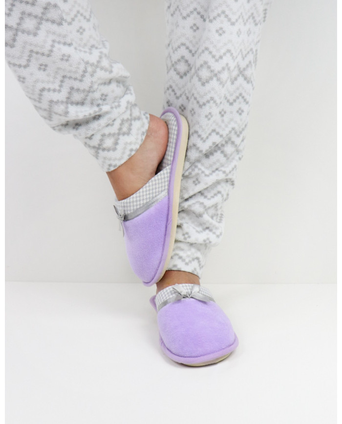DeFonseca Ladies Room Slippers with Satin Lace