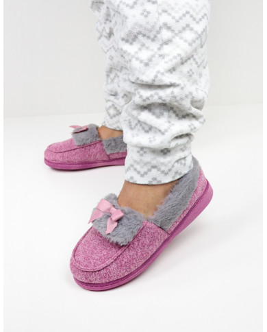 Pantufas de Senhora com Pelo e Laço