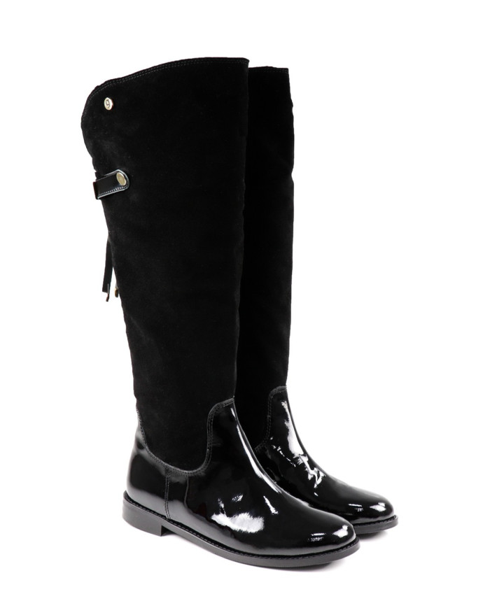 Botas Pretas Rasas com Cano Alto Ginova