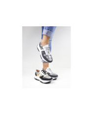 Zapatillas de mujeres metalizadas de Ginova