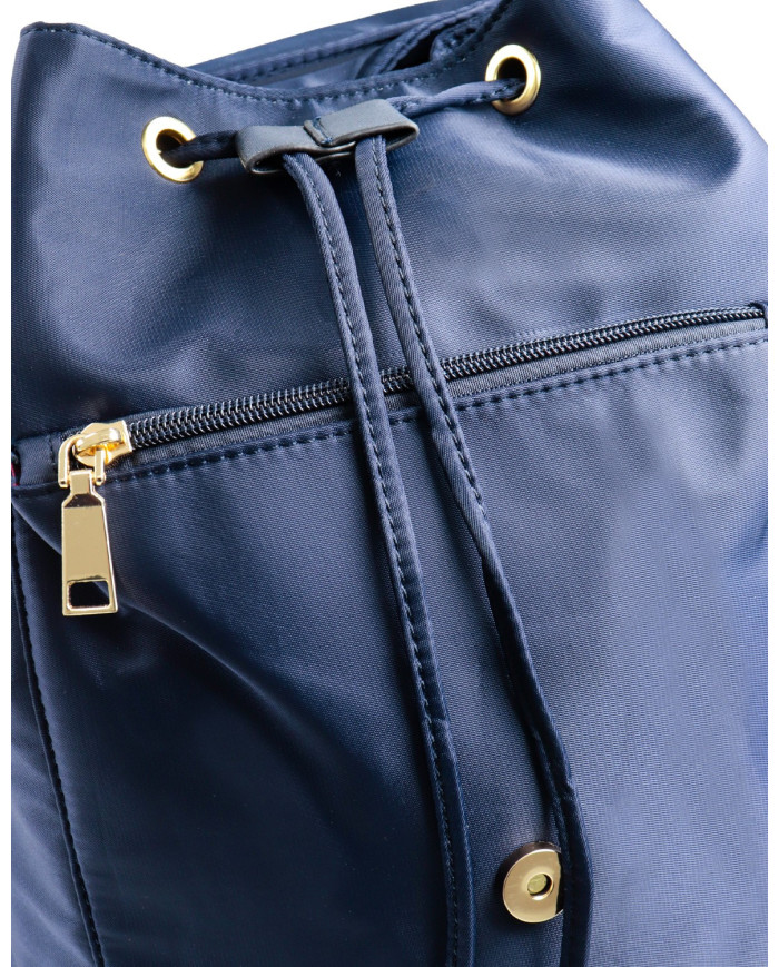 Mochila azul de las mujeres de nylon