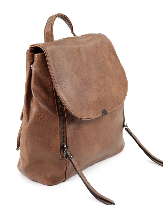 Women's Camel Backpack with Closes on Vertical