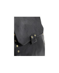 Mochila Preta de Mulher com Tachas