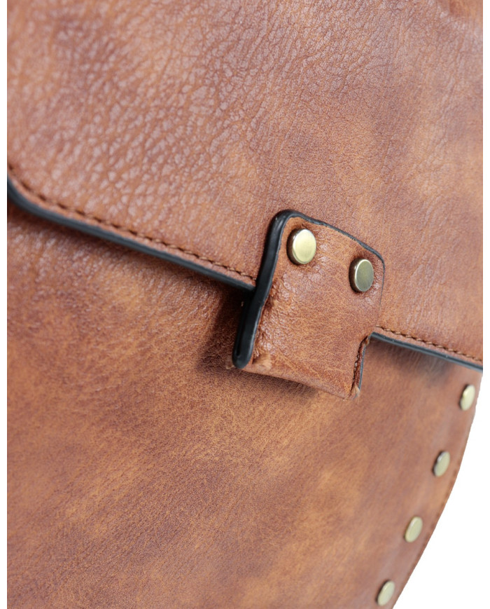 Mochila Camel Mujer con Tachas