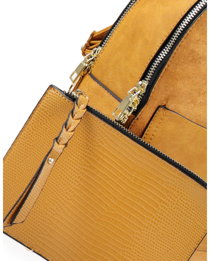 Mochila Mostarda com Bolsa Frontal