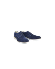 Zapatos elegantes del hombre casual