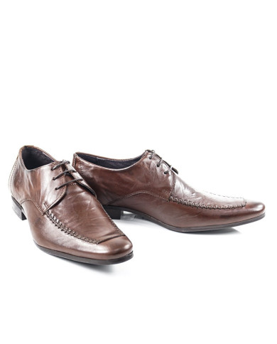 Sapatos de Homem Clássicos de Atacadores