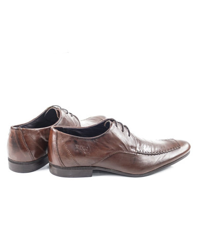 Sapatos de Homem Clássicos de Atacadores