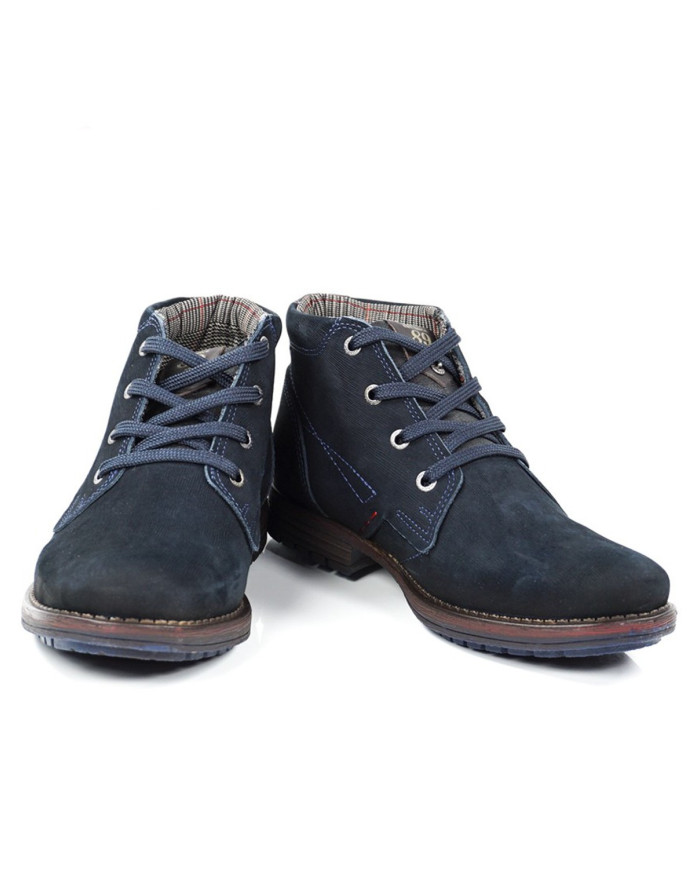 Botas de Homem com Atacadores