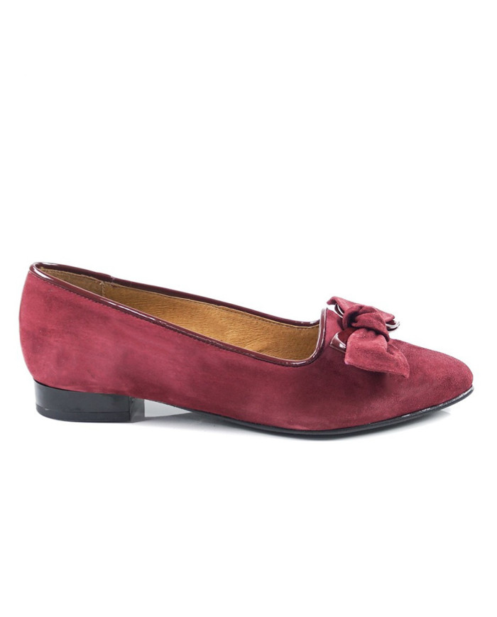 Sapatos Bordô de Senhora com Laço na Frente