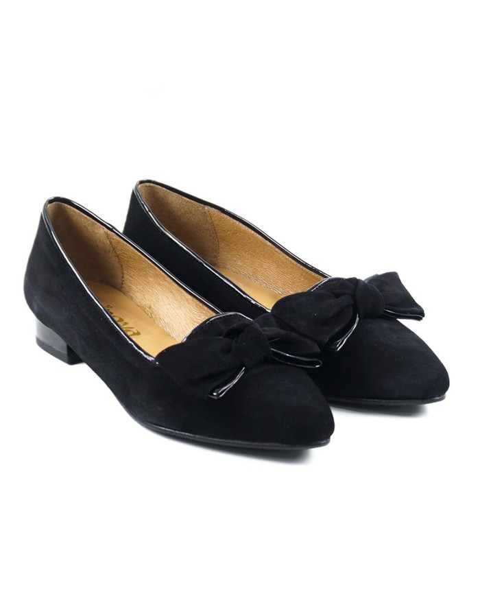 Black Ladies Shoes with Lace on the Front