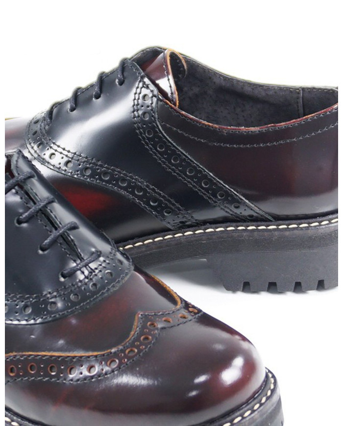 Lady Shoes with Polished Effect