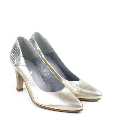 Elegante mujer Stilettos con croco