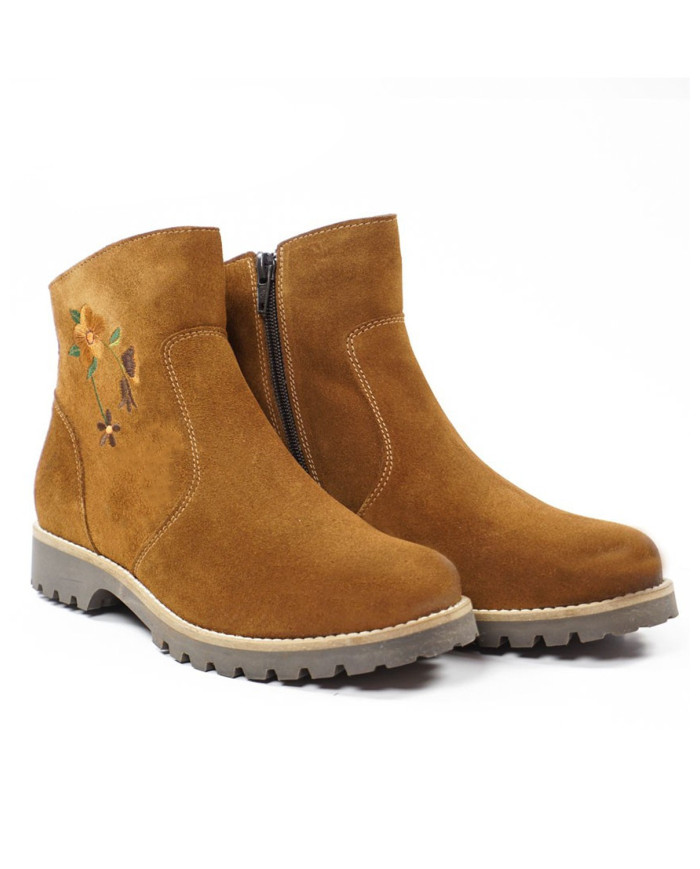 Botas Camel de Senhora com Flores Bordadas