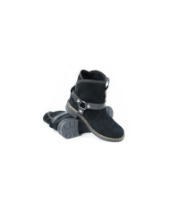 Botas Pretas Femininas sem Fechos Práticas