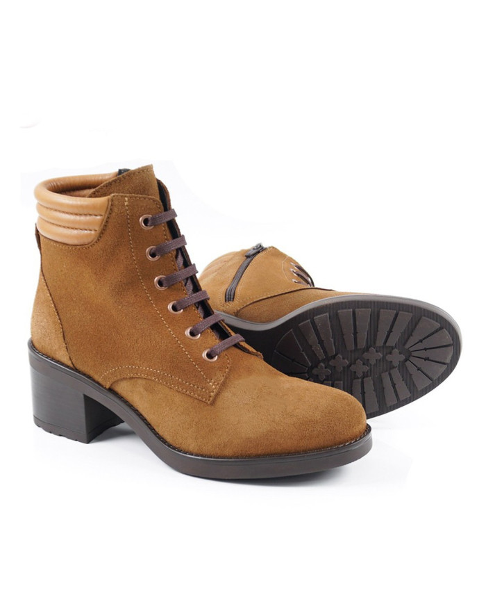 Women's Camel Boots with Round Pad and Wholesalers