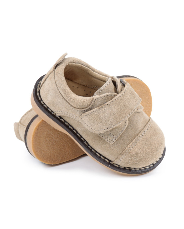 Sapatos de Criança com Tira em Velcro