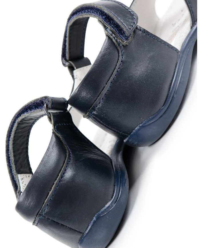 Children's Shoes with Velcro Strip