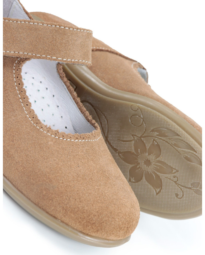 Children's Shoes with Velcro Strip