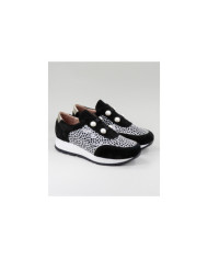 Pretas de Mulher Ginova shoes with Pearls