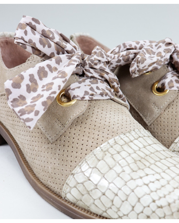 Oxford Ginova Taupe Shoes with Fabric Lace