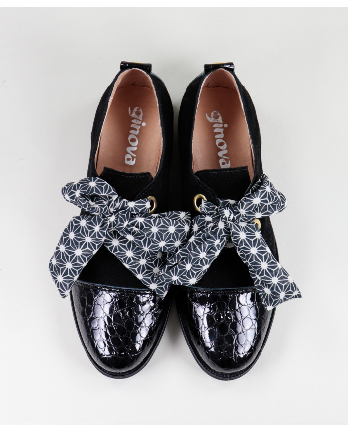 Oxford Ginova Shoes in Black with Fabric Lace