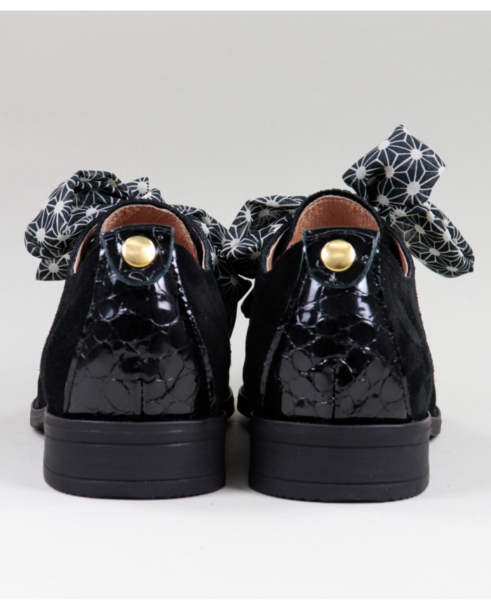 Oxford Ginova Shoes in Black with Fabric Lace