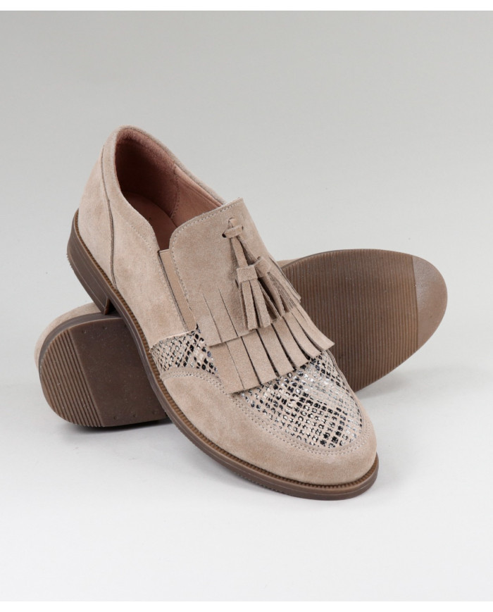 Women's Oxford Shoes Ginova with Berloque in Taupe