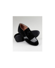 Sapatos Oxford de Mulher Ginova com Berloque em Preto