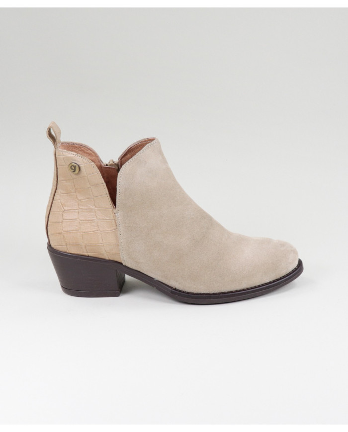 Botas Ginova efeito Crocodilo Atrás em taupe
