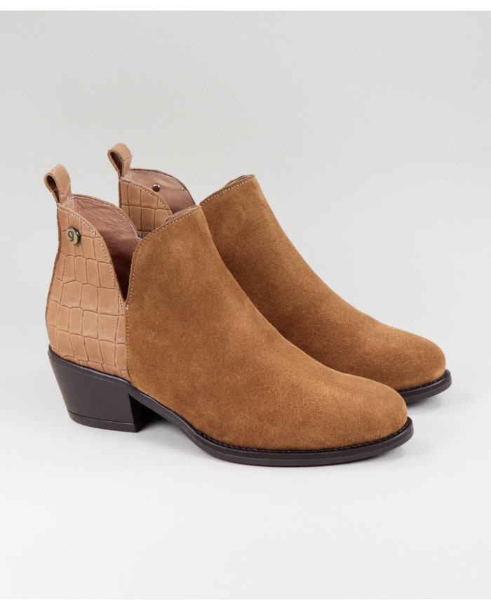 Botas Ginova efeito Crocodilo Atrás em camel