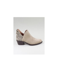 Botas Femininas Ginova em Taupe com Padrão e Fecho Atrás