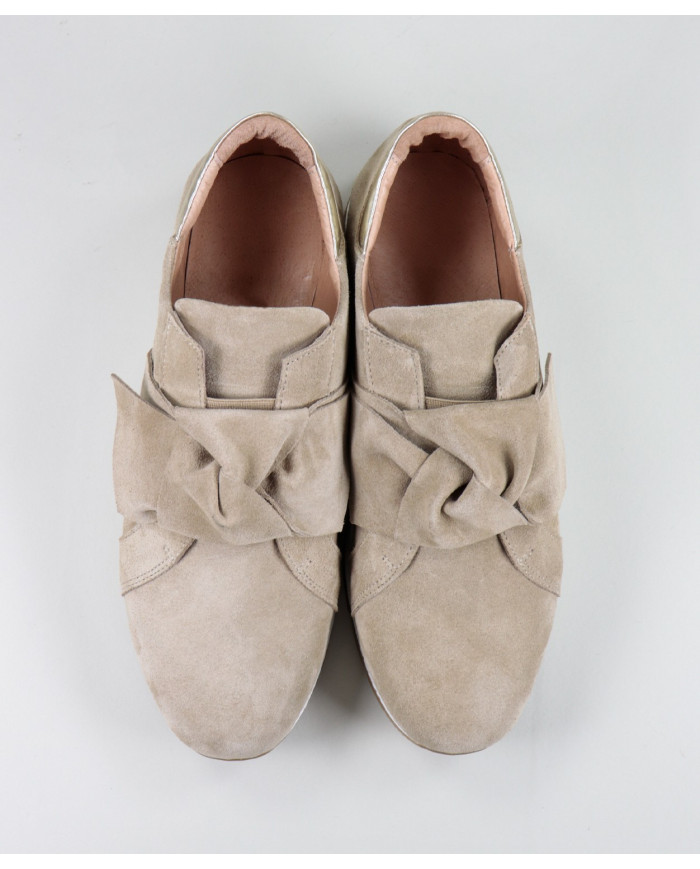 Sapatilhas Femininas Ginova em Taupe com Laço