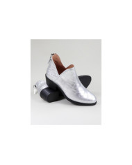 Botas de Ginova para Mujeres con Detalle Metalizado