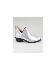 Botas de Ginova para Mujeres con Detalle Metalizado