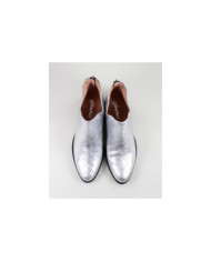 Ginova Boots with Detail Metallized in silver