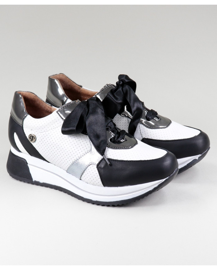 Ladies Ginova shoes in Black with Satin Wholesalers