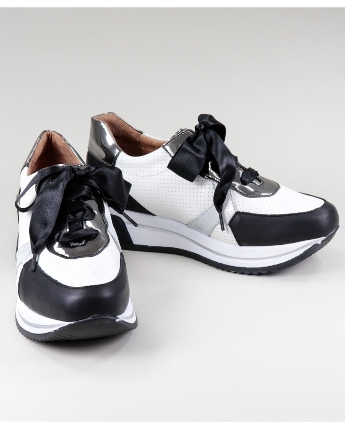 Ladies Ginova shoes in Black with Satin Wholesalers